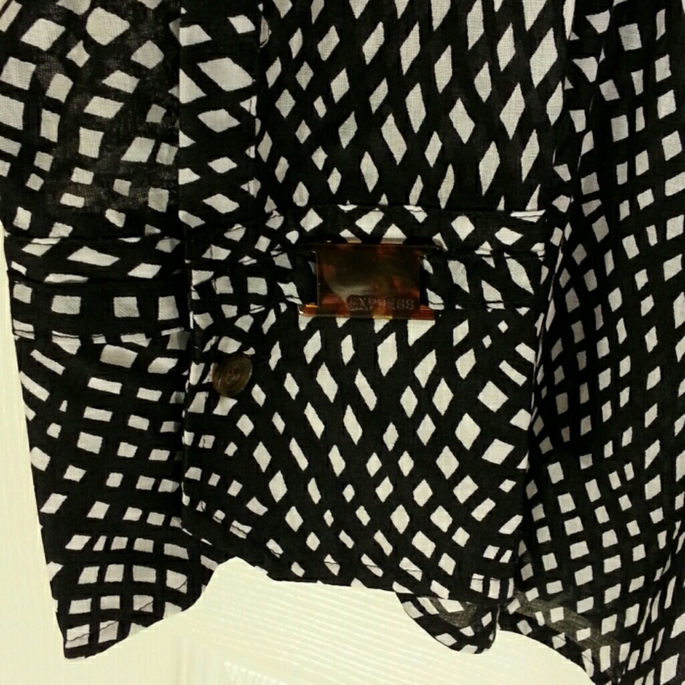 Express button down blouse - Picture 5 of 5